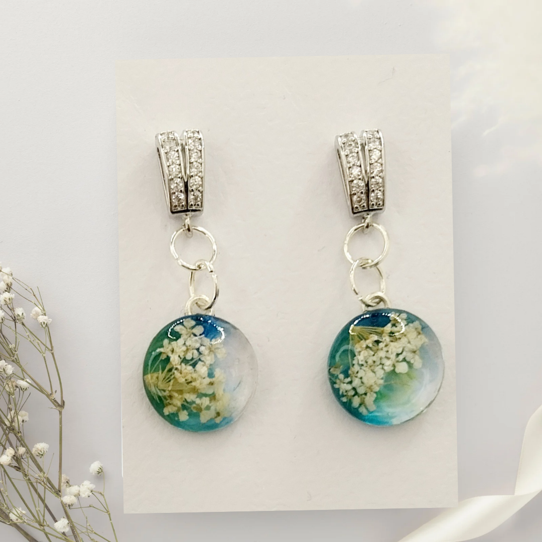 ✨ Elegantni uhani s pravimi cvetovi in bleščečimi cirkoni ✨