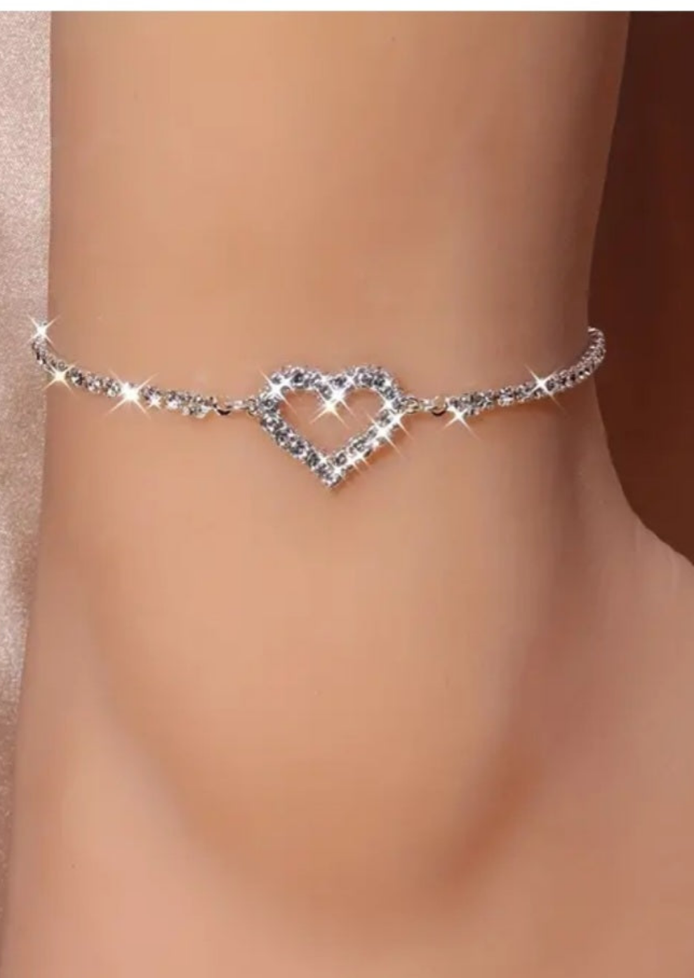 NAGLEŽNICA S KAMENČKI