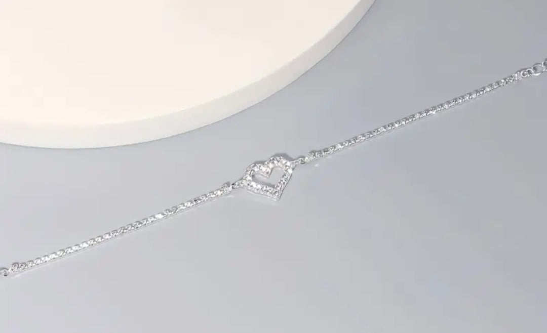 NAGLEŽNICA S KAMENČKI